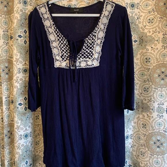 Women’s Dress - Picture 3 of 4